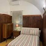דירה The Saint's Library Loft In Historical Palace *